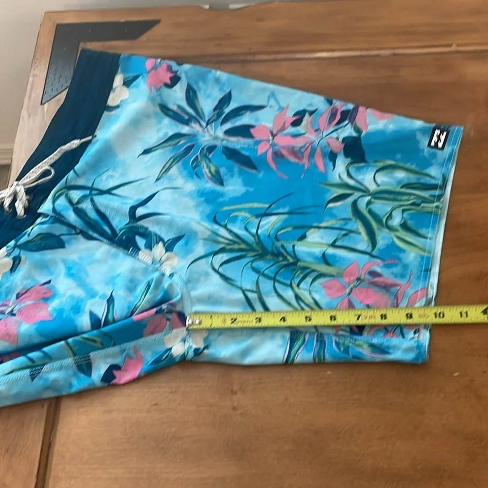 Billabong Recycler Sunday Pro Baird Shorts Size 36